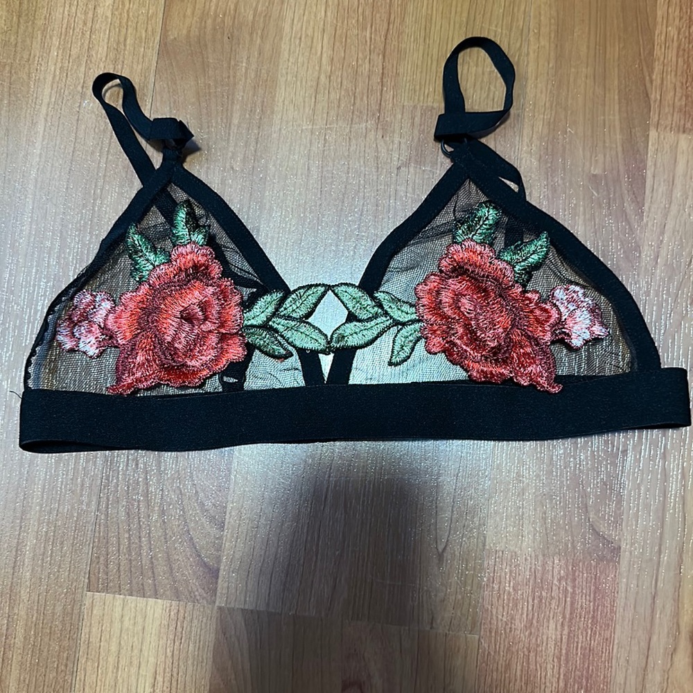 rose embroidered bra